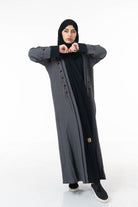 جوهرة عباية كتان لونين مطرزة على الجانبين كم طويل أسود