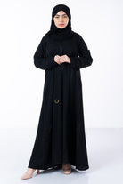 جوهرة عباية كريب بنمط مخطط بطبعة مربعات كلاسيكية أسود