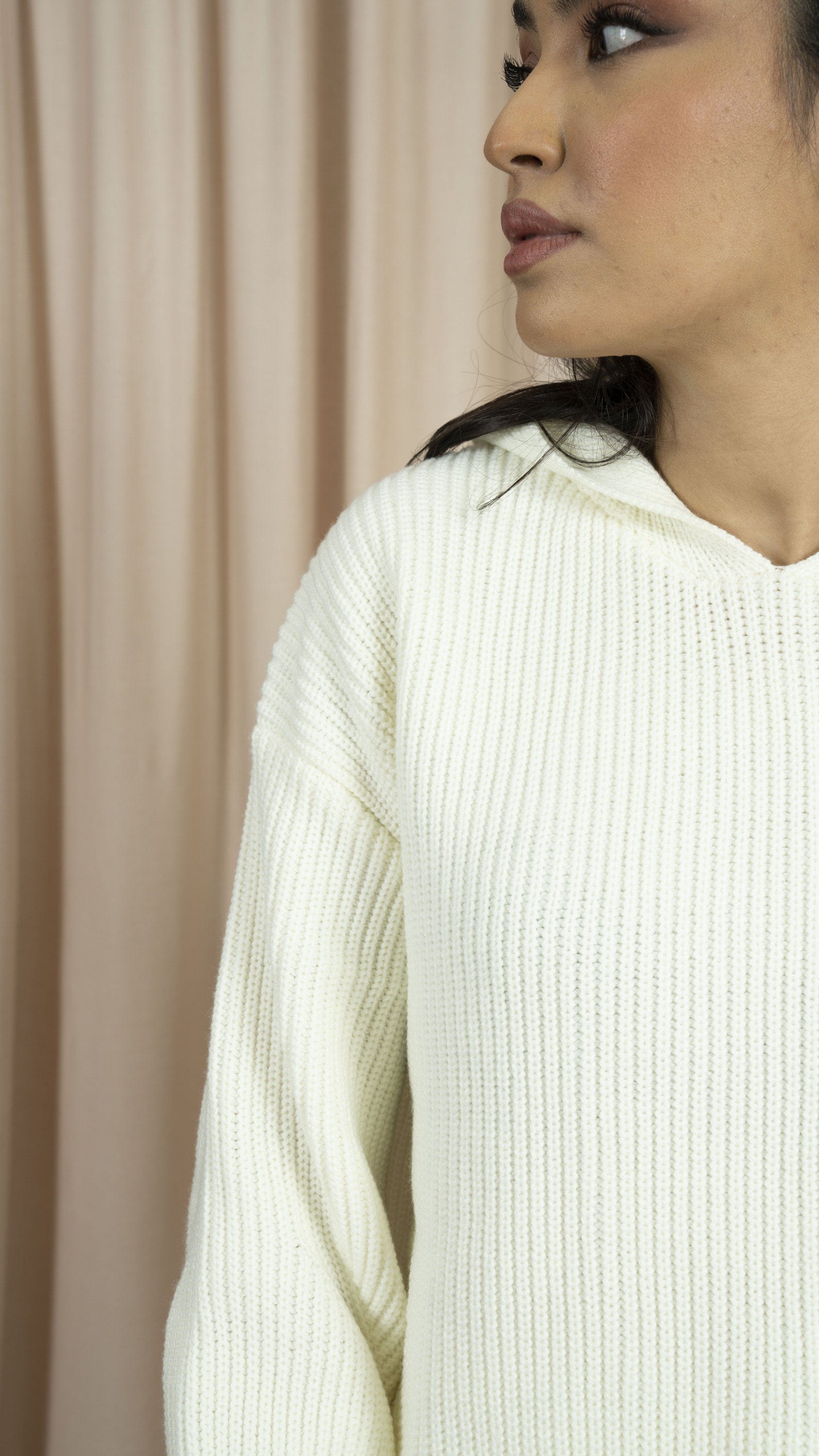 نتشي بلوفر سادة فرو كم طويل نسائي