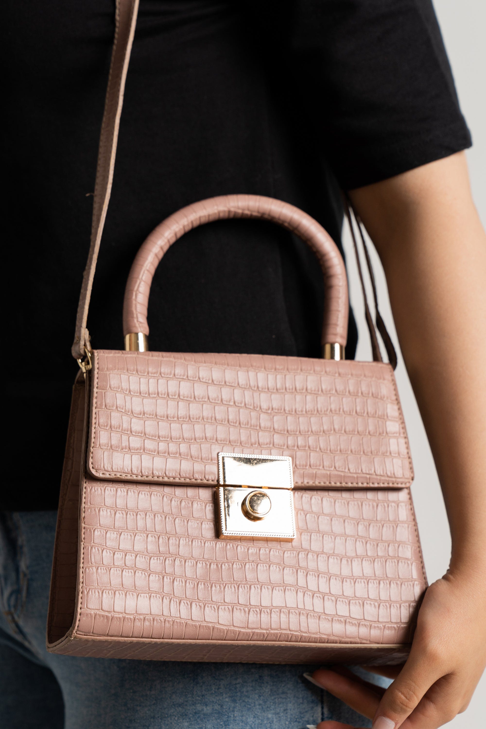 داليدرس حقيبة يد جلد ثعبان سادة نسائي