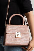 داليدرس حقيبة يد جلد ثعبان سادة نسائي