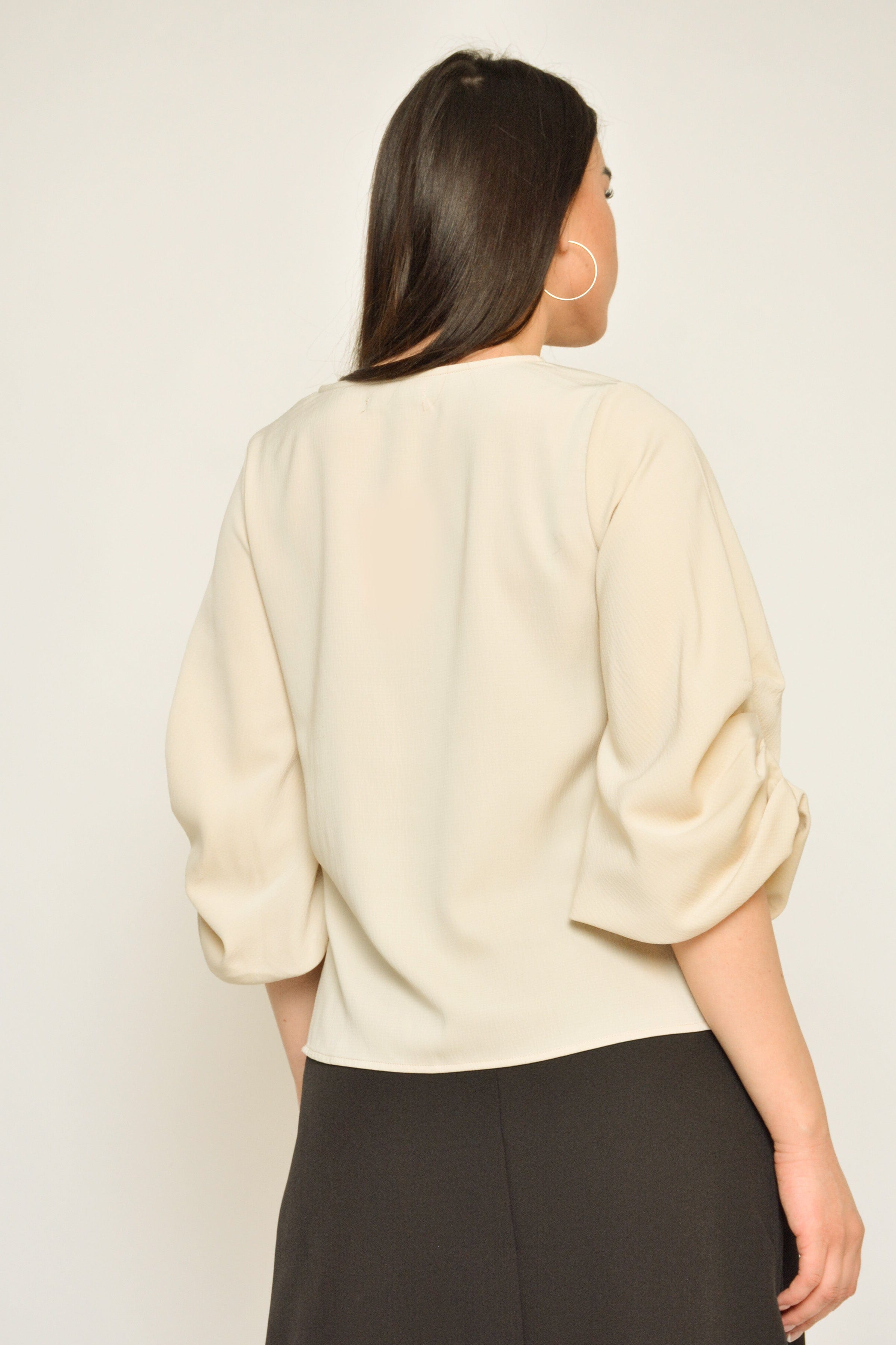 نتشي بلوزة رسمية سادة 3/4 كم منفوخ نسائي