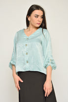 نتشي بلوزة بأزرار أمامية 3/4 كم منفوخ بأزرار نسائي