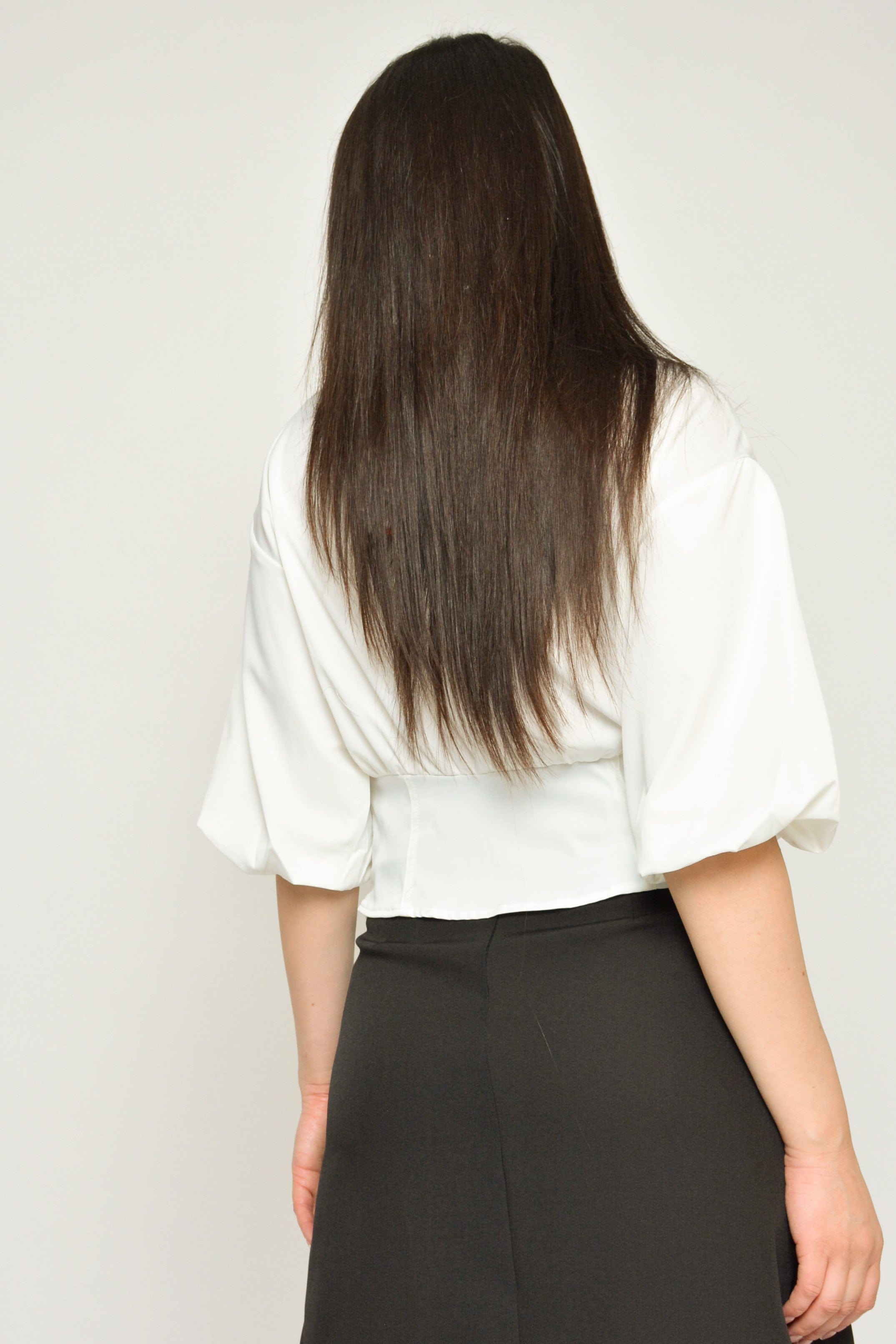 نتشي بلوزة كلاسيكية سادة مخصرة أكمام طويلة بف نسائي