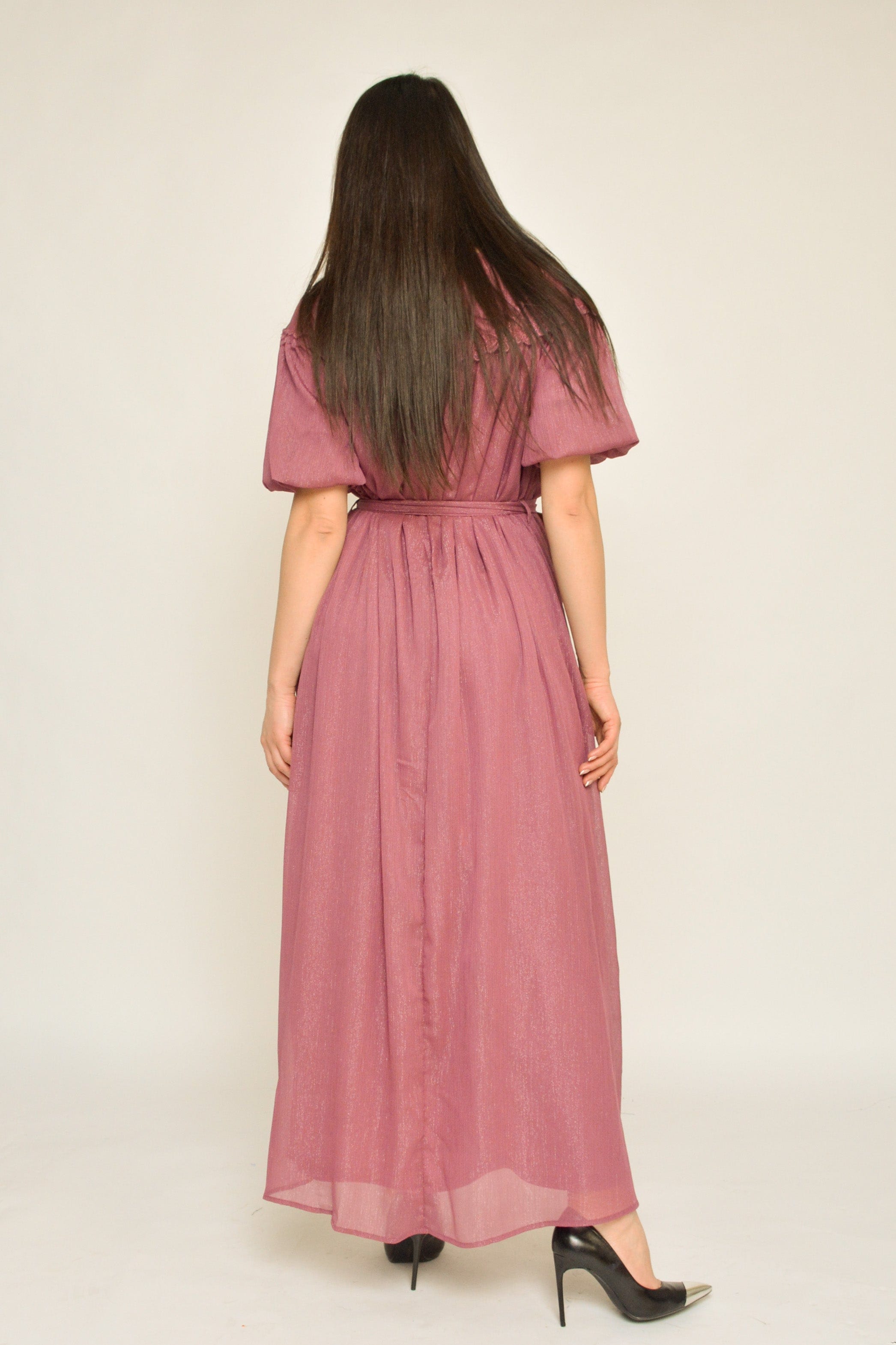 نتشي فستان طويل سادة برباط كم قصير