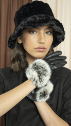 نتشي قبعة فرو شتوية نسائية أسود