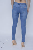 نتشي بنطلون سكيني مقطع على الركبة طويل نسائي