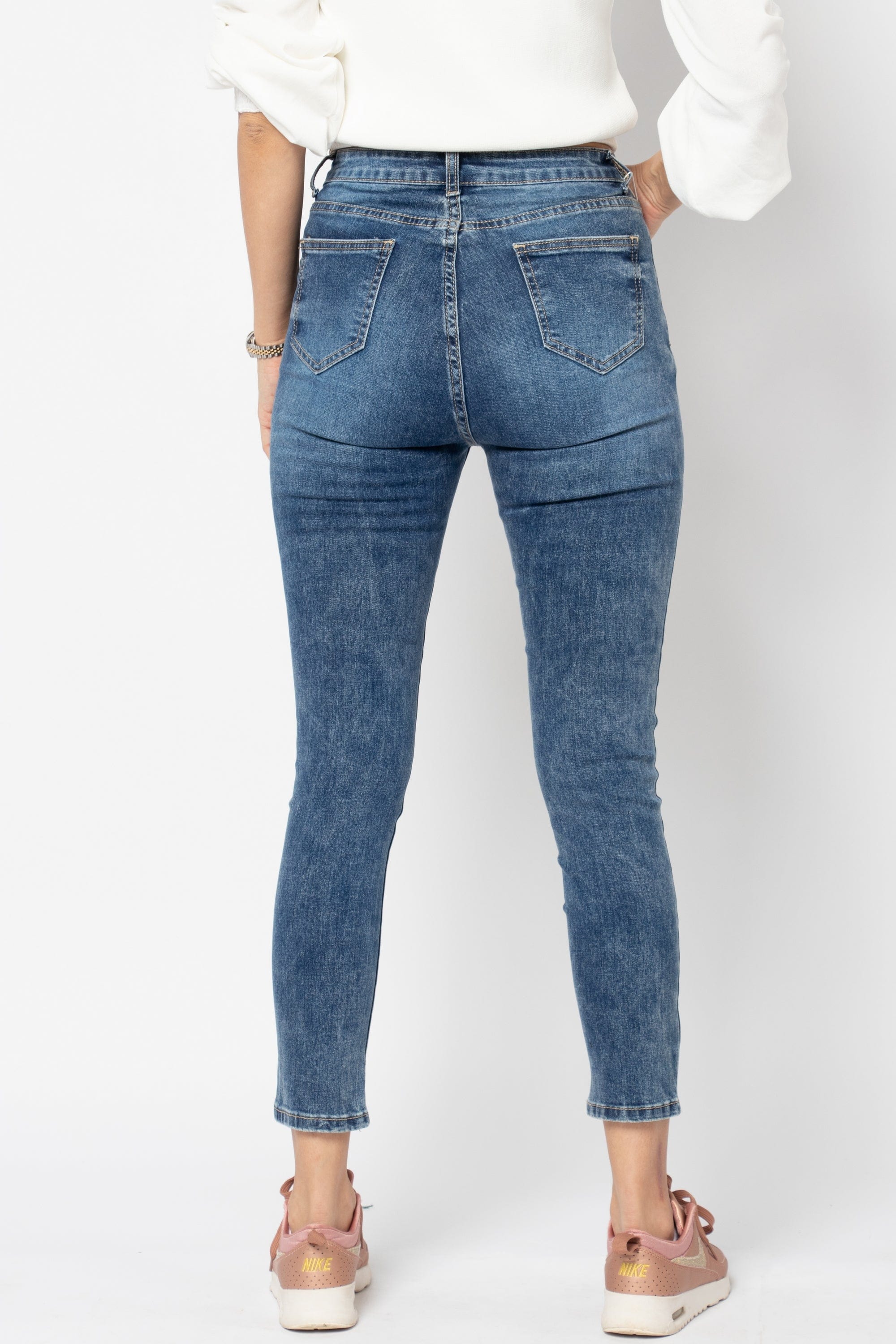 نتشي بنطلون جينز مقطع بسحاب وزرار وجيوب سكيني طويل نسائي