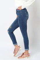 نتشي بنطلون جينز مقطع طويل بجيوب وسحاب نسائي