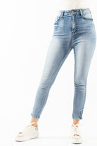 نتشي بنطلون جينز بخصر مرتفع سكيني طويل نسائي