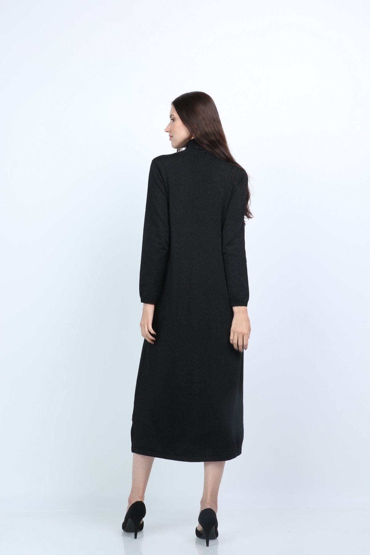 نتشي فستان ميدي صوف شتوي بأكمام طويلة