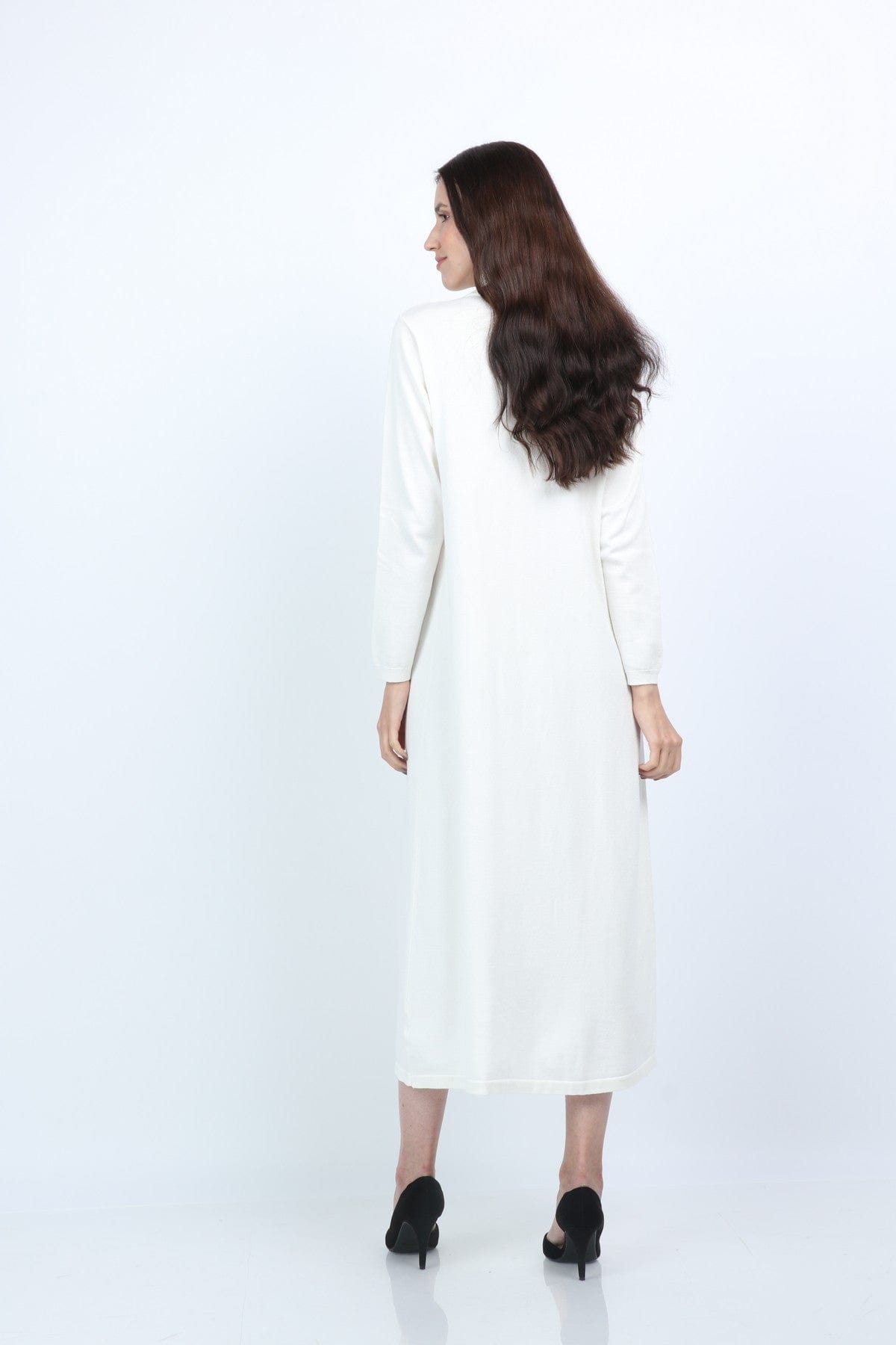 نتشي فستان ميدي صوف شتوي بأكمام طويلة