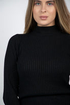 نتشي بلوزة مضلعة رقبة قصيرة كم طويل نسائي