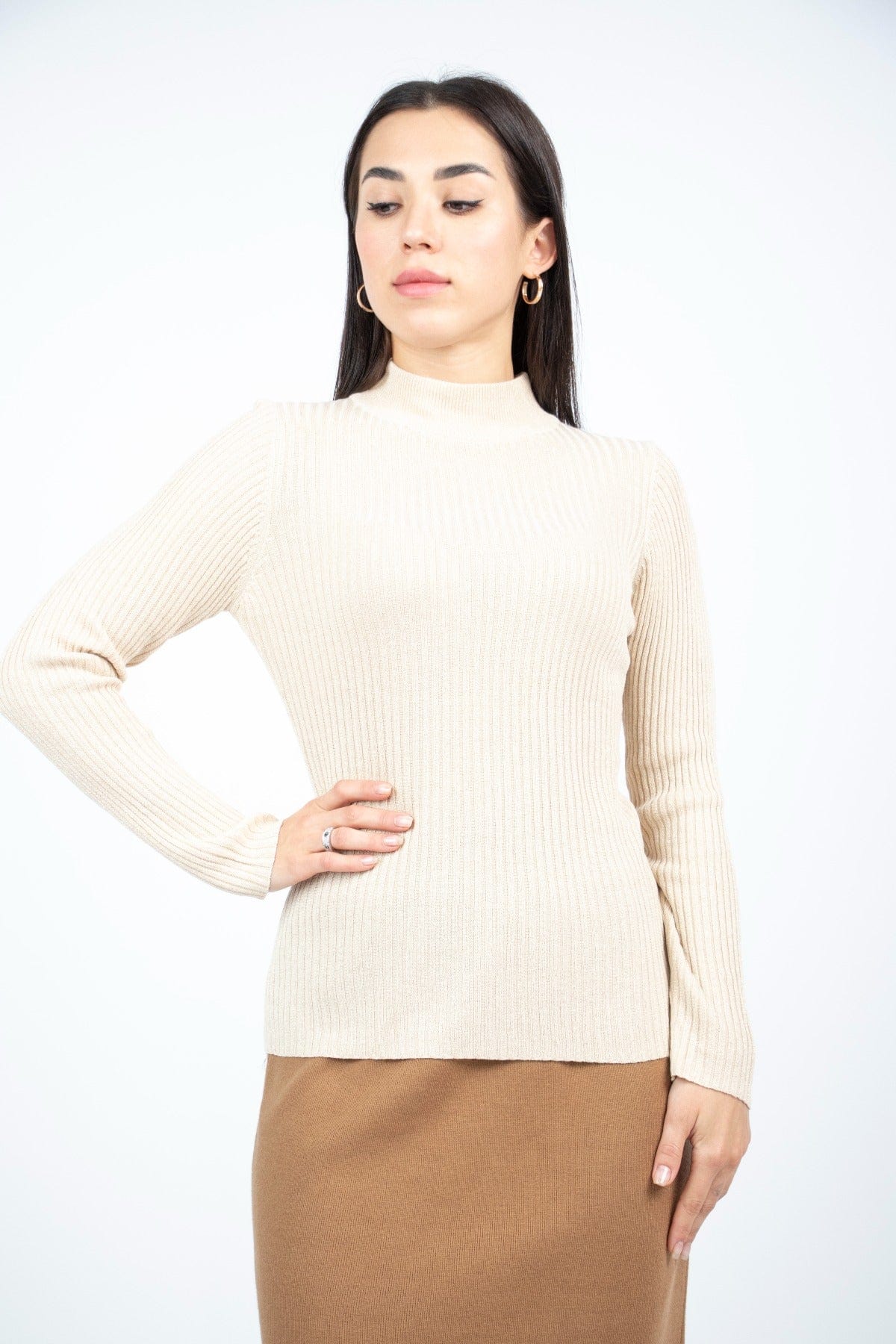 نتشي بلوزة مضلعة رقبة قصيرة كم طويل نسائي