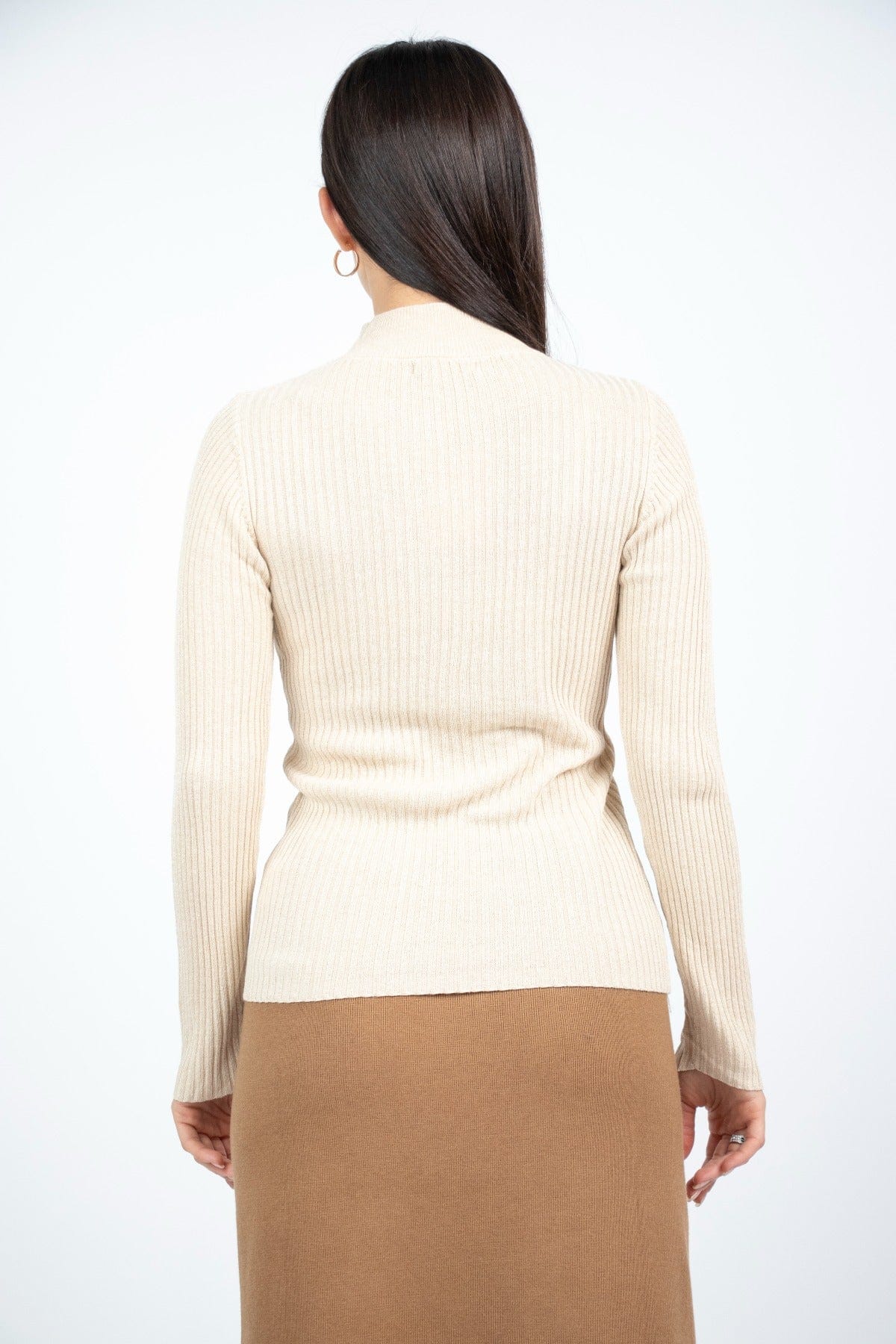 نتشي بلوزة مضلعة رقبة قصيرة كم طويل نسائي