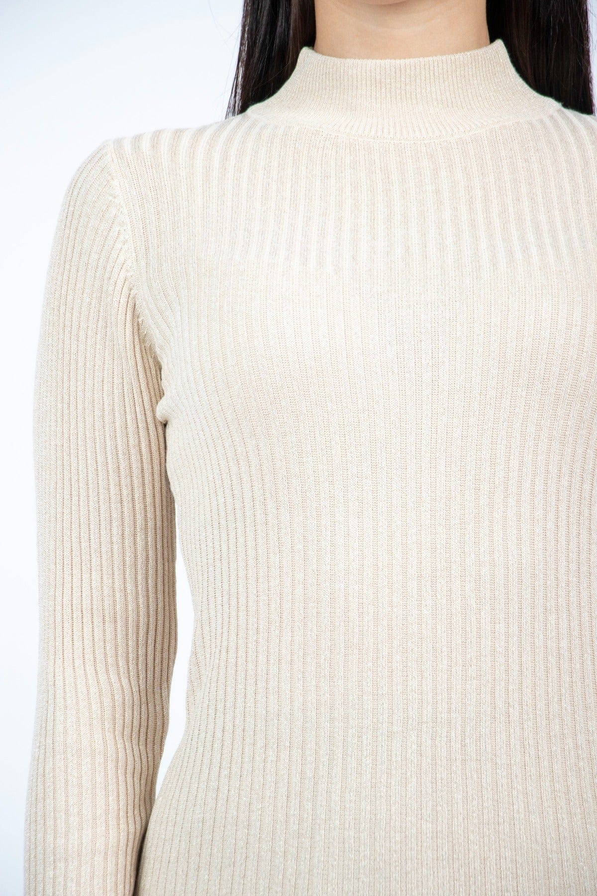 نتشي بلوزة مضلعة رقبة قصيرة كم طويل نسائي