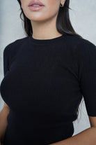 نتشي بلوزة نص كم سادة نسائي