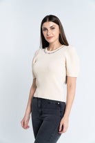 نتشي توب مضلع كم قصير بف بتطريز على الياقة نسائي