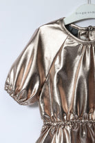 جينجرسنابس بلوزة سواريه لامعة كم قصير بف بناتي وردي