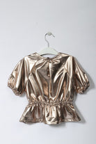 جينجرسنابس بلوزة سواريه لامعة كم قصير بف بناتي وردي