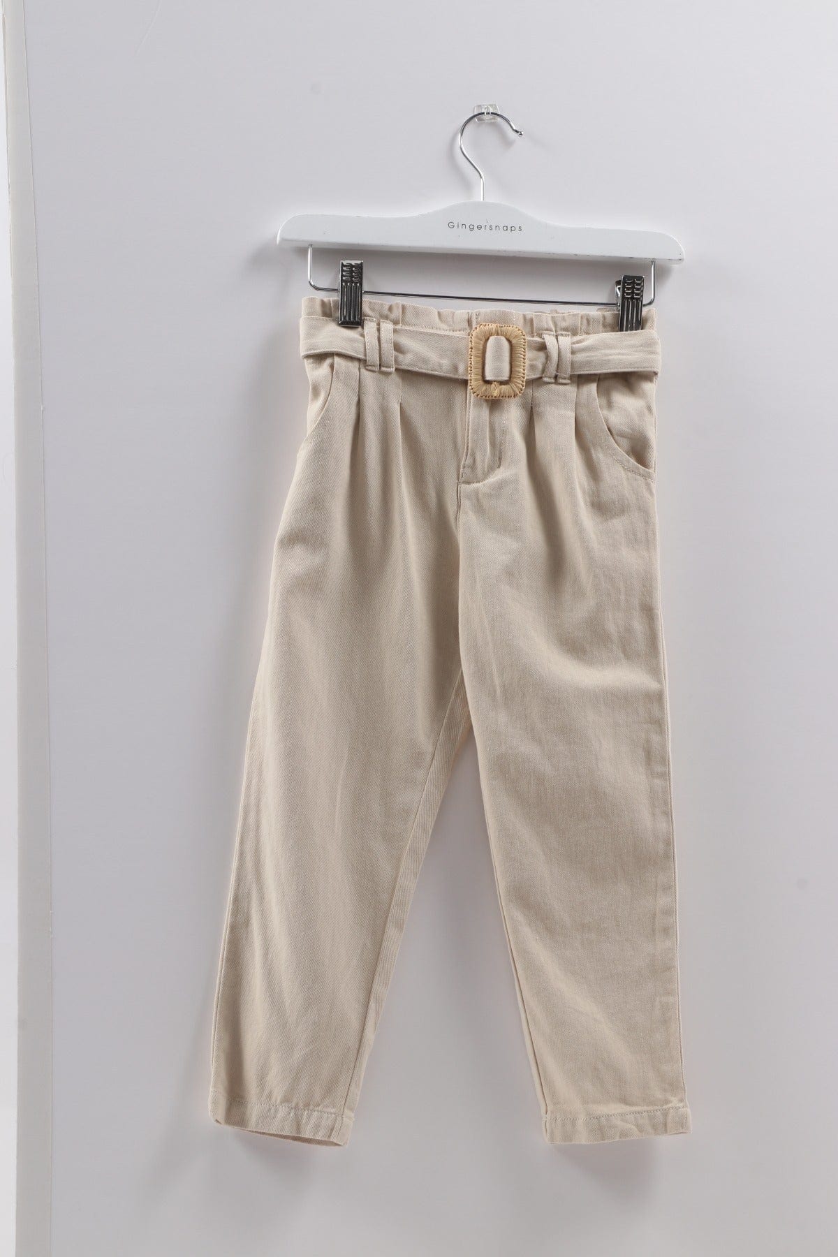 جينجرسنابس بنطلون اطفال بناتي بحزام على خصر كاكي فاتح