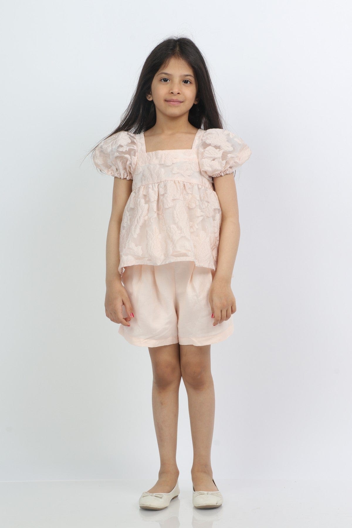 جينجرسنابس طقم شورت بناتي سادة وبلوزة شفافة نص كم بف وردي