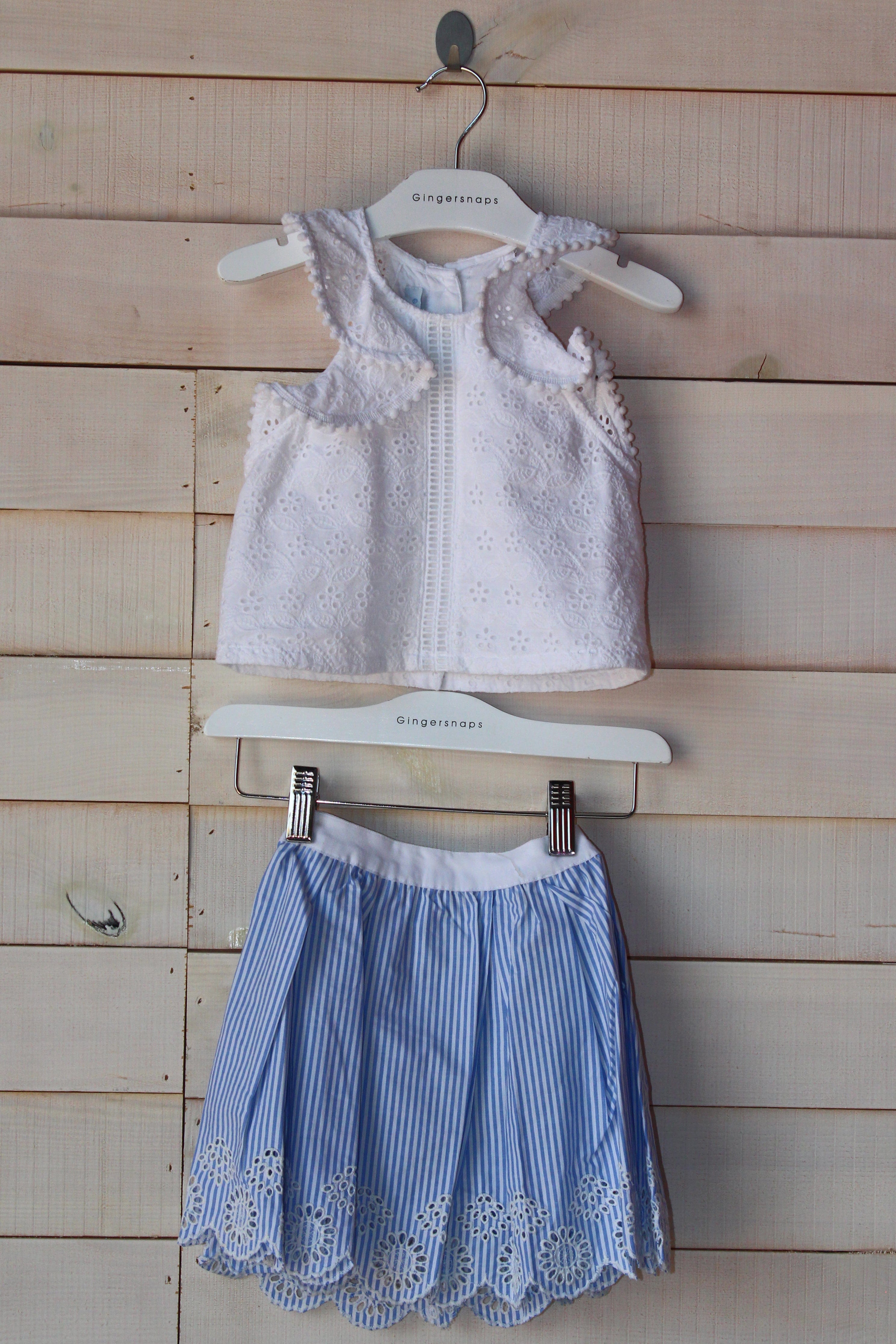 جينجرسنابس طقم تنورة بناتي مخطط بالطول مع بلوزة مخرمة أوف وايت / أزرق