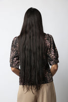 نتشي بلوزة مشجرة نص كم مفتوحة من الصدر نسائي