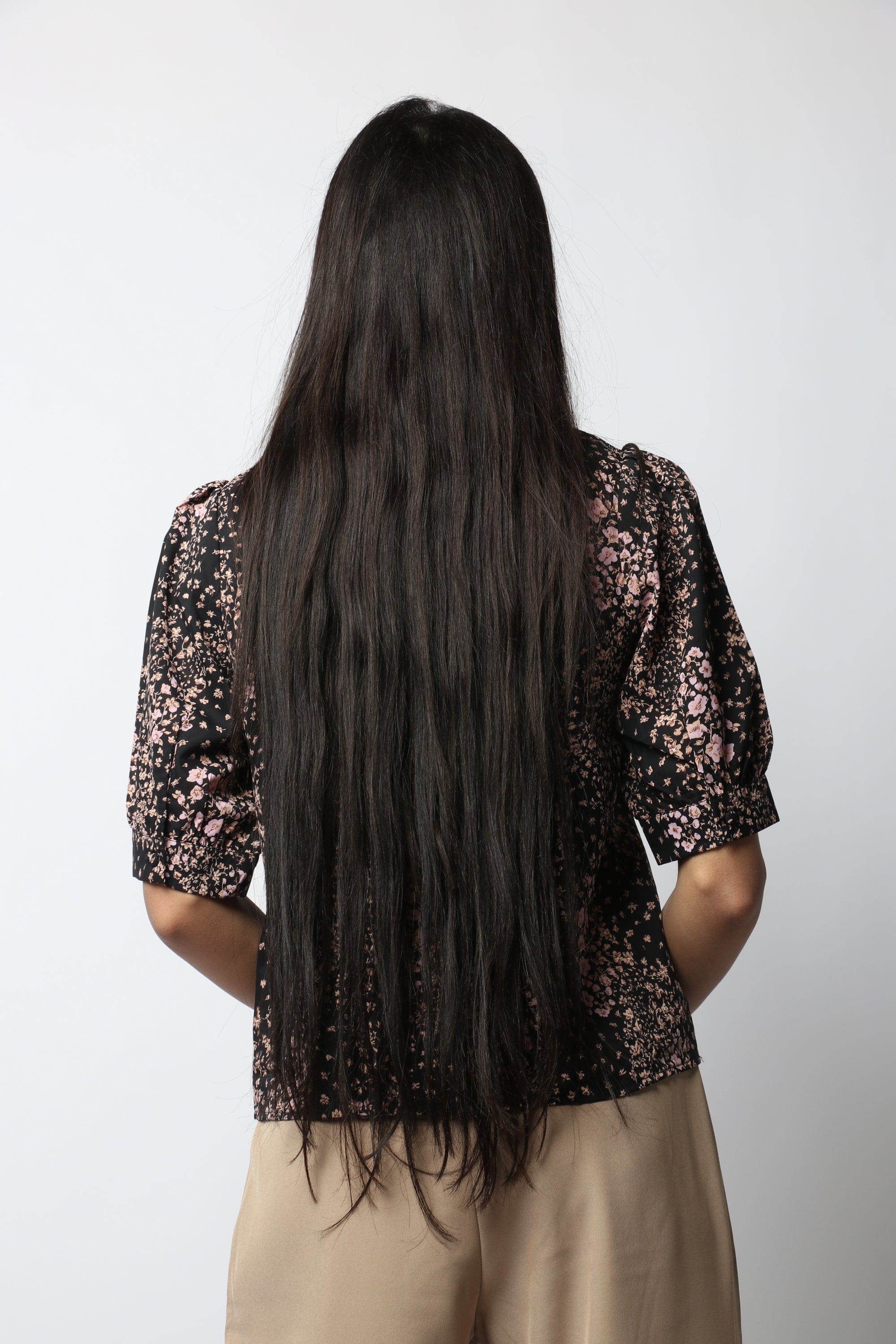 نتشي بلوزة مشجرة نص كم مفتوحة من الصدر نسائي