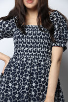 نتشي فستان ميدي منقوش نسائي