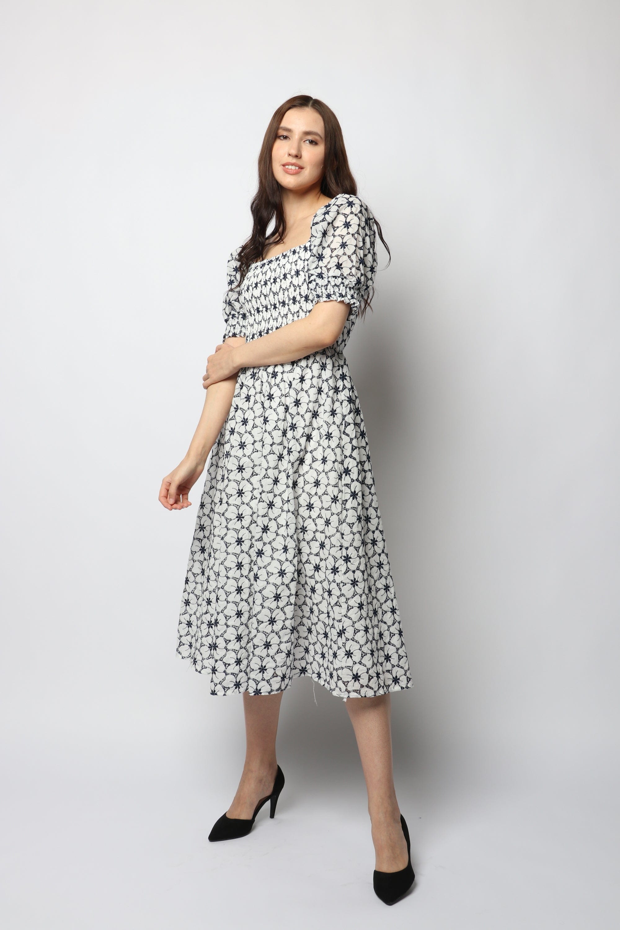 نتشي فستان ميدي منقوش نسائي