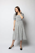 نتشي فستان ميدي منقوش نسائي