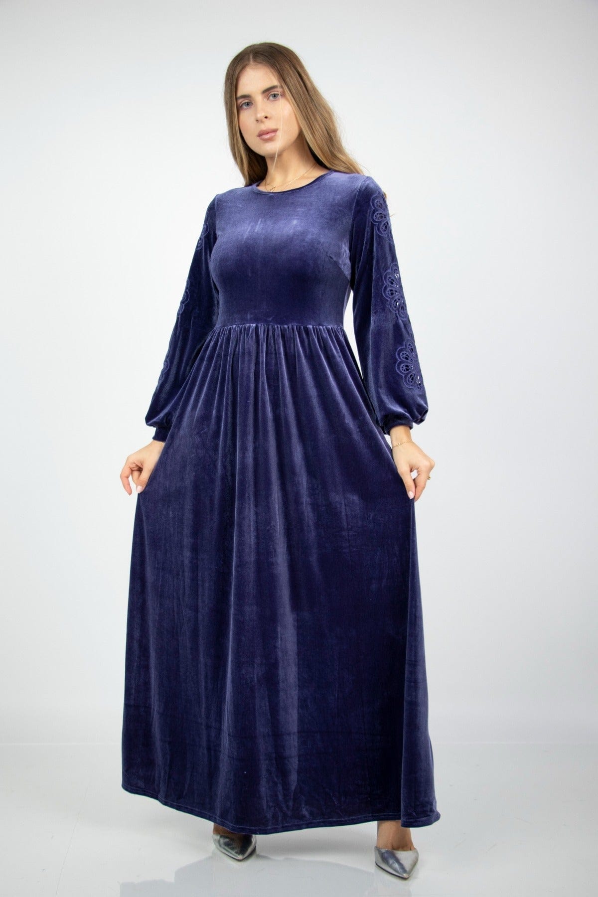 نتشي فستان مخمل طويل نسائي بأكمام منفوخة