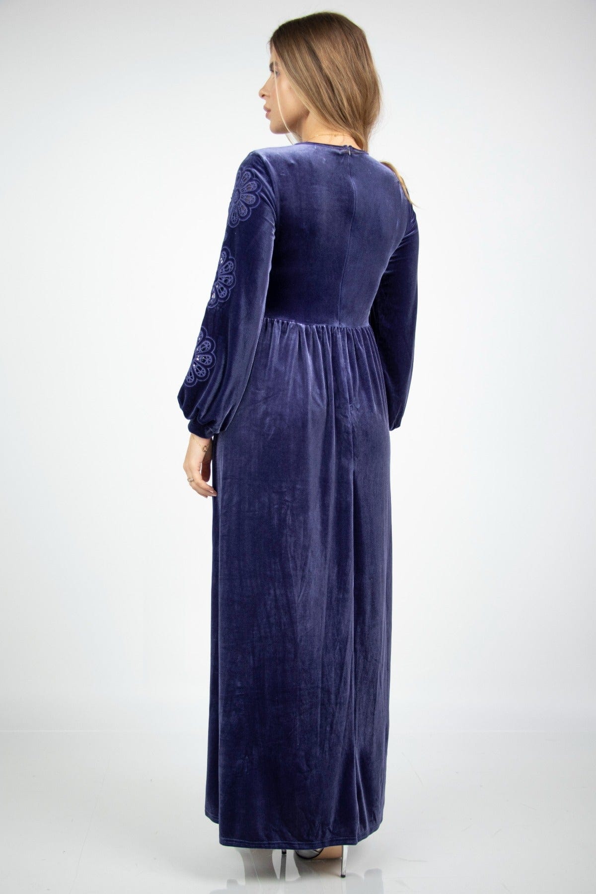 نتشي فستان مخمل طويل نسائي بأكمام منفوخة