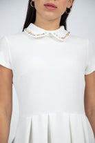 نتشي فستان ميدي سادة بياقة مطرزة بأكمام قصيرة