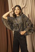 نتشي بلوزة مخمل نسائية بأكمام وسيعة