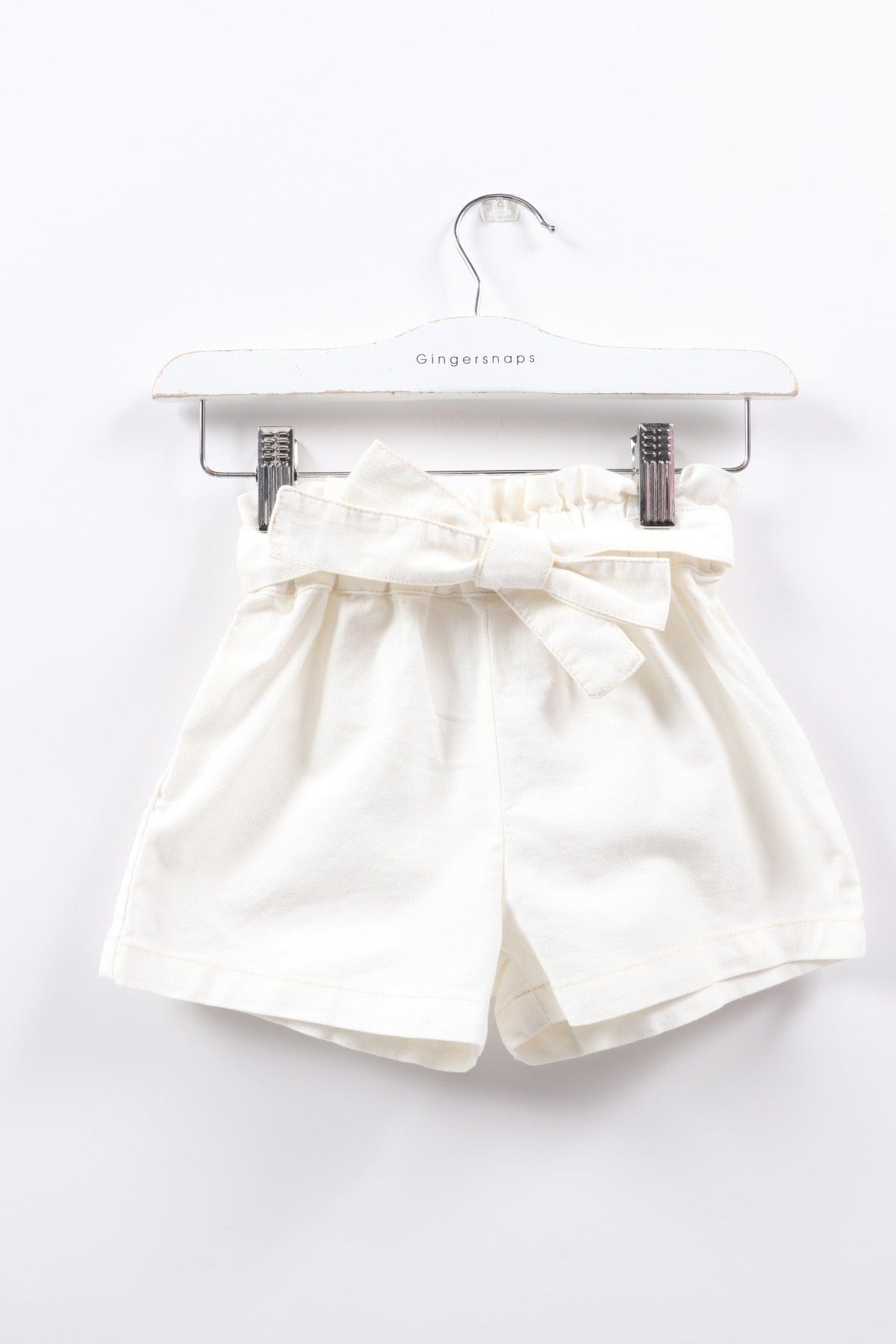 جينجرسنابس شورت بناتي سادة برباط بجيوب جانبية أوف وايت