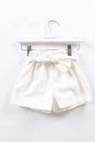 جينجرسنابس شورت بناتي سادة برباط بجيوب جانبية أوف وايت