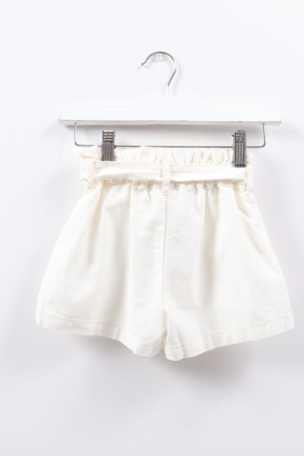 جينجرسنابس شورت بناتي سادة برباط بجيوب جانبية أوف وايت