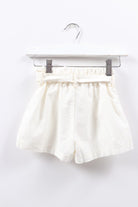 جينجرسنابس شورت بناتي سادة برباط بجيوب جانبية أوف وايت