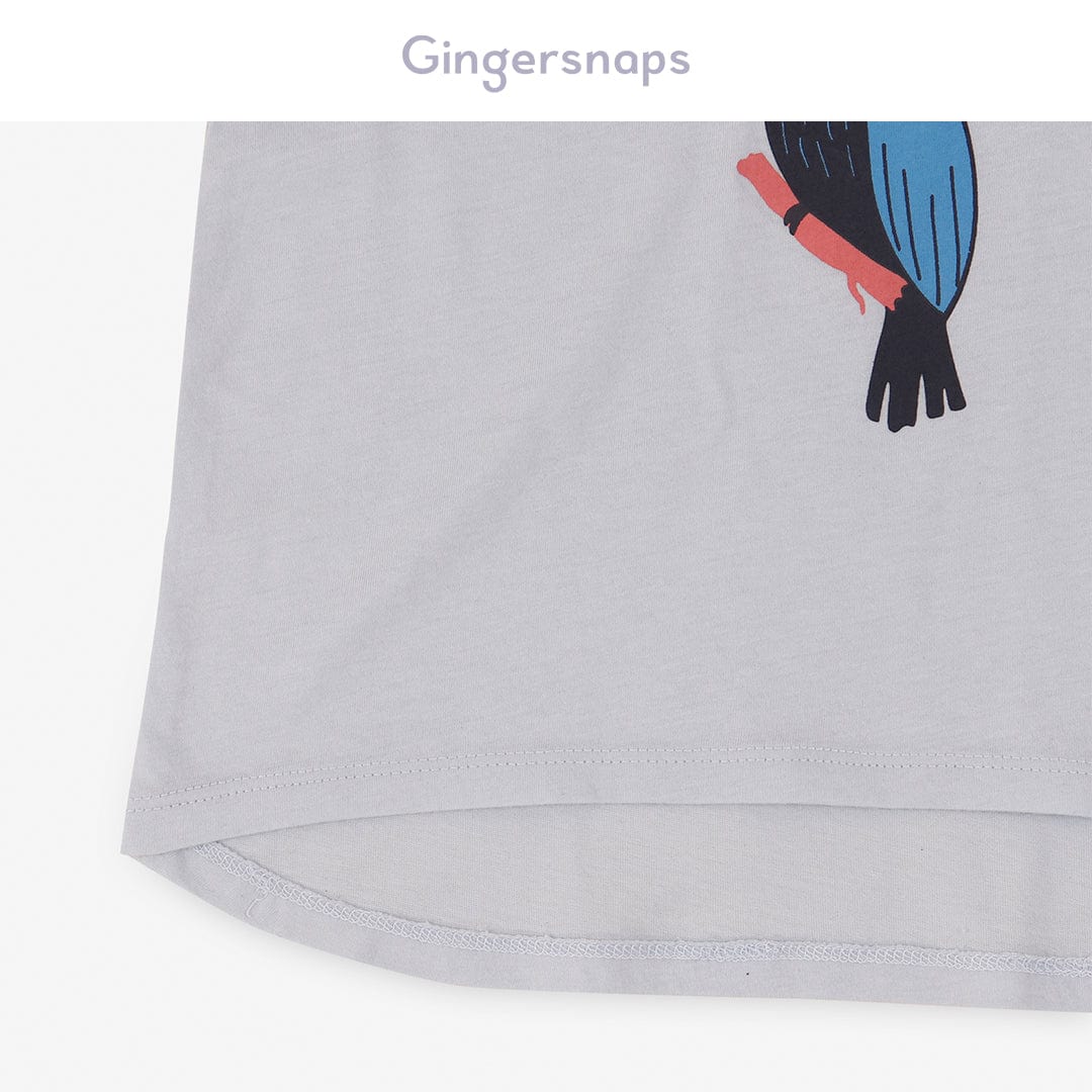 جينجرسنابس تي شيرت بناتي بطبعة بغبغاء نيلي فاتح