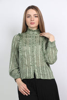 نتشي بلوزة مشجرة برقبة كلوش كم طويل واسع نسائي