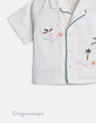 جينجرسنابس قميص اطفال أولادي مزين بنقشات أبيض