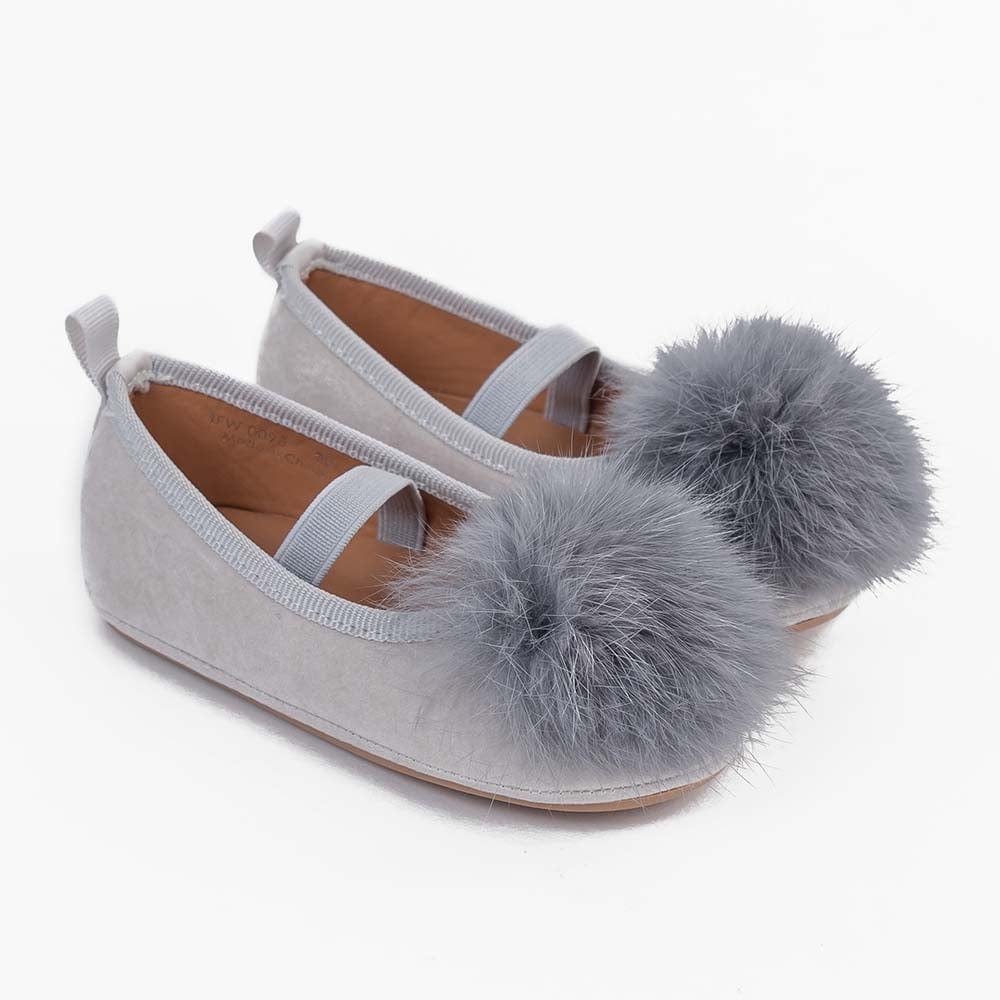 جينجرسنابس حذاء بناتي رضع بكرة فرو رمادي فاتح