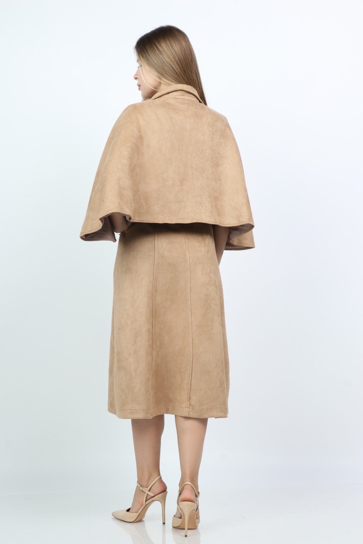 نتشي فستان ميدي بأزرار أمامية بحزام بكم على شكل فراشة