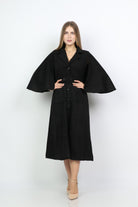 نتشي فستان ميدي بأزرار أمامية بحزام بكم على شكل فراشة