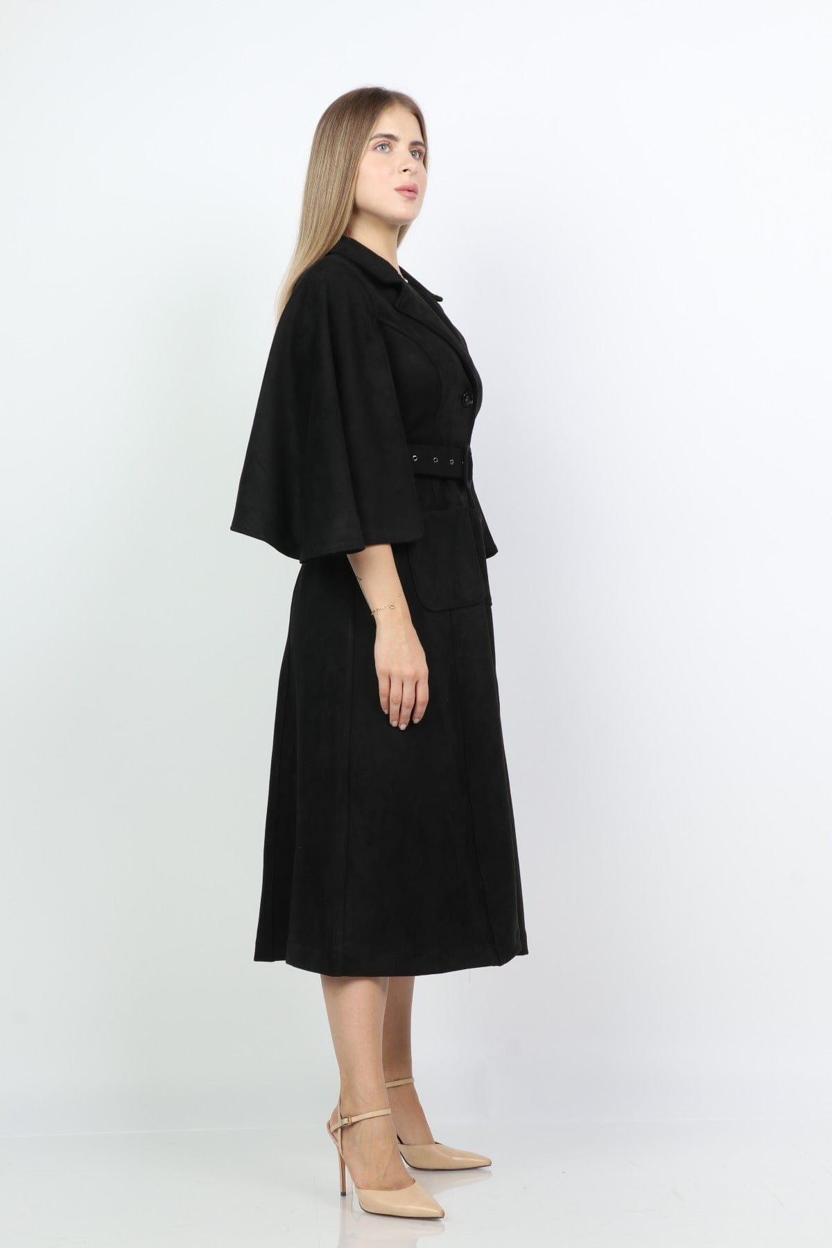 نتشي فستان ميدي بأزرار أمامية بحزام بكم على شكل فراشة