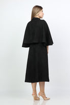 نتشي فستان ميدي بأزرار أمامية بحزام بكم على شكل فراشة