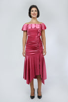 نتشي فستان ميدي منقوش أوف شولدر بأكمام قصيرة