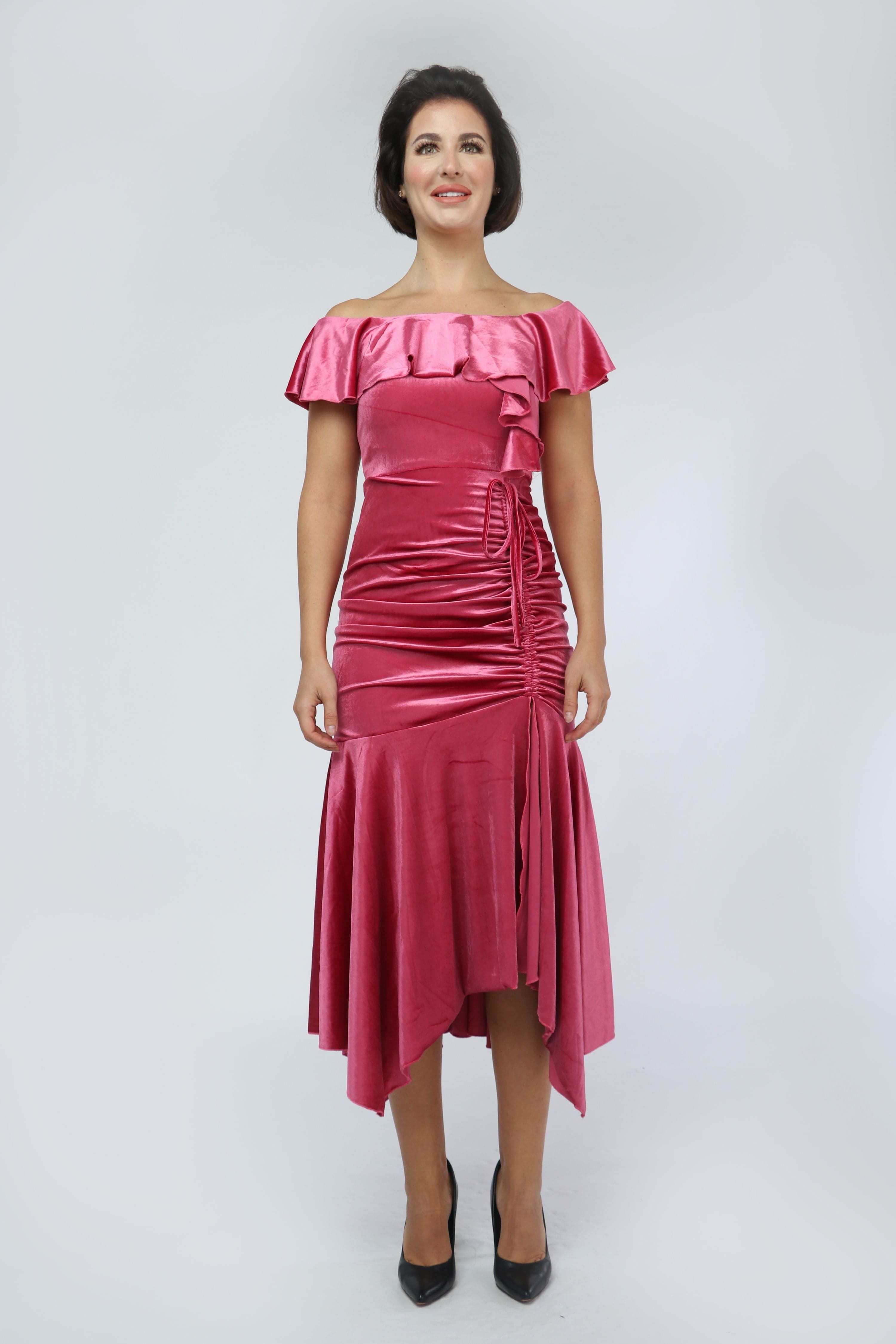 نتشي فستان ميدي منقوش أوف شولدر بأكمام قصيرة